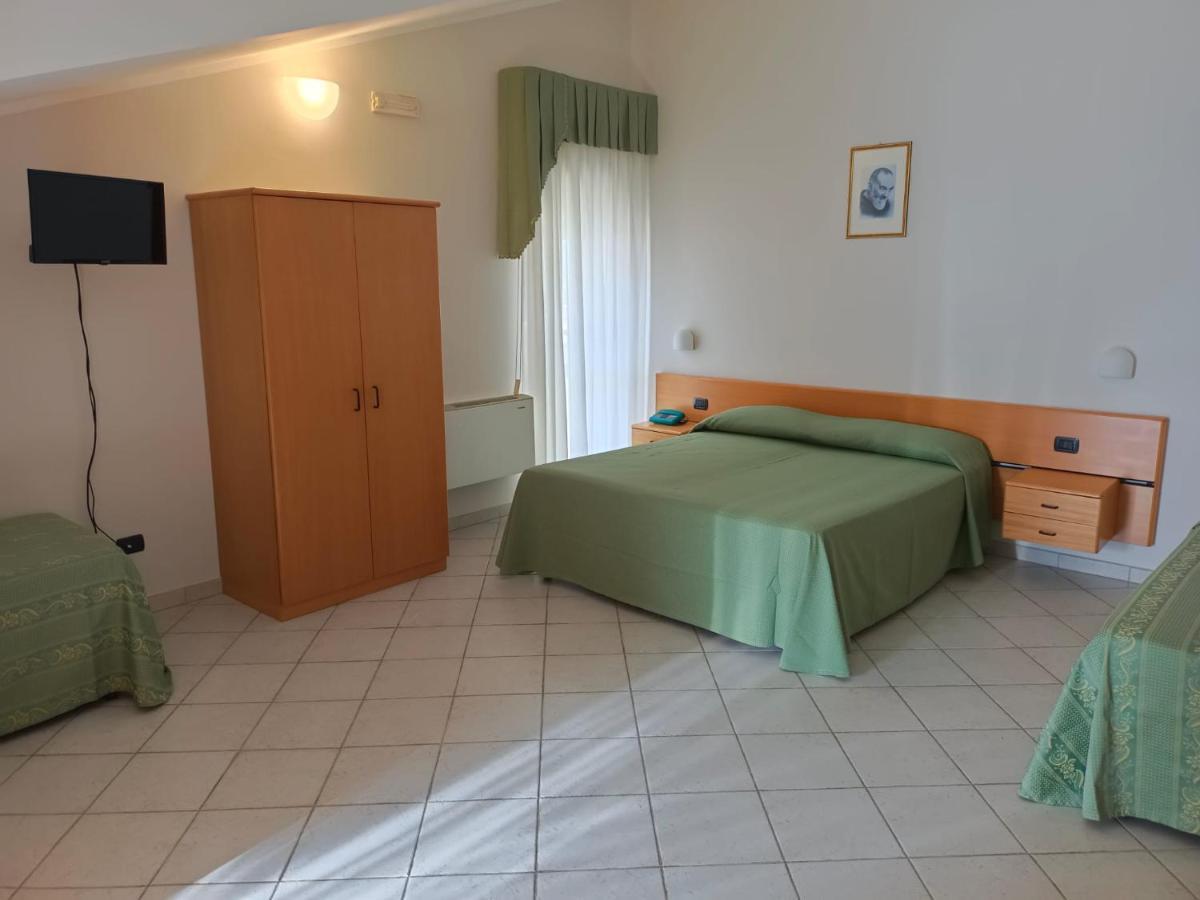 Hotel San Francesco سان جيوفاني روتوندو المظهر الخارجي الصورة